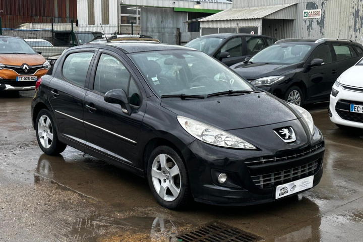 PEUGEOT 207