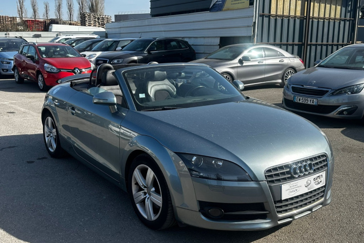 AUDI TT ROADSTER