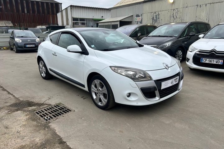 RENAULT MEGANE III COUPE