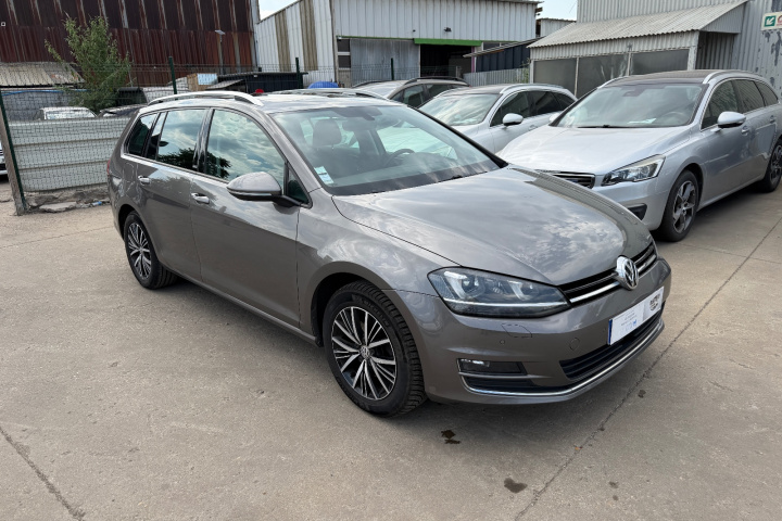VOLKSWAGEN GOLF SW