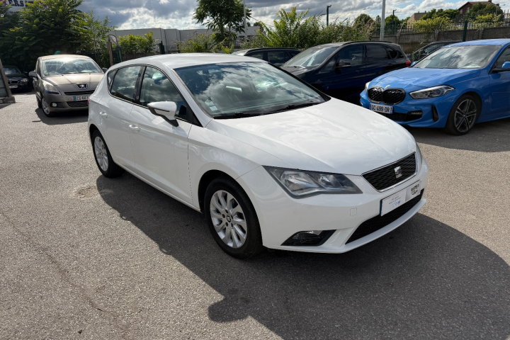 SEAT LEON