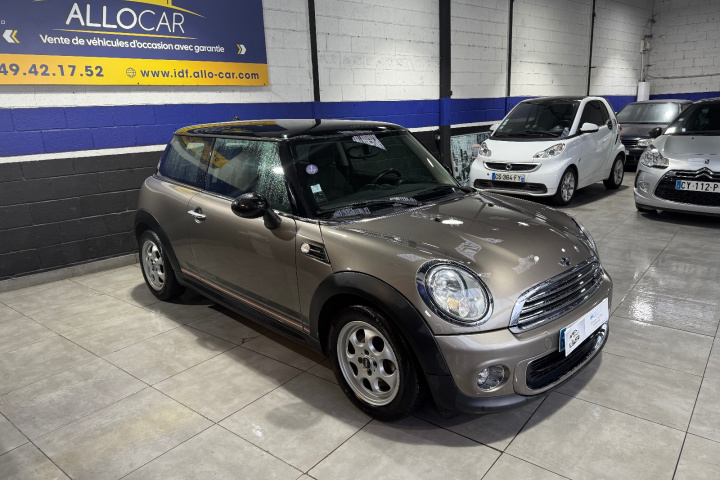 MINI HATCH R56