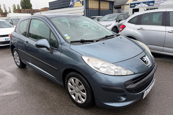 PEUGEOT 207