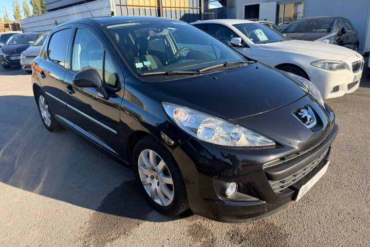 PEUGEOT 207