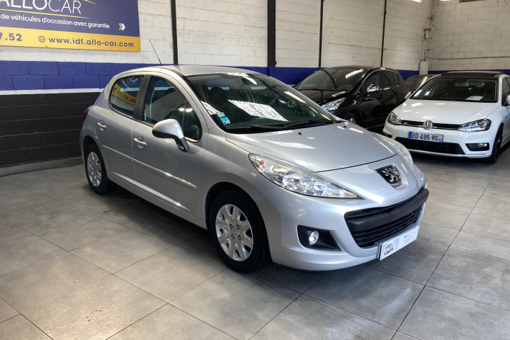 PEUGEOT 207+