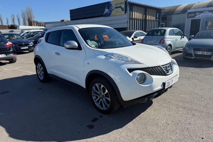 NISSAN JUKE