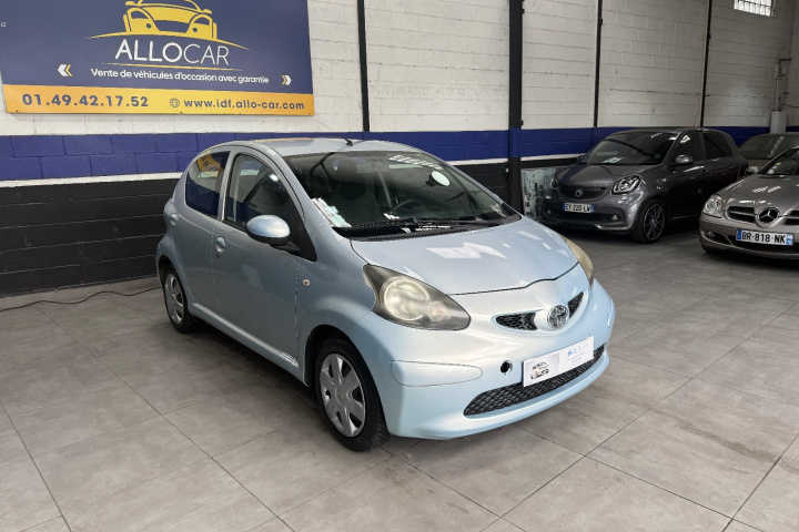 TOYOTA AYGO