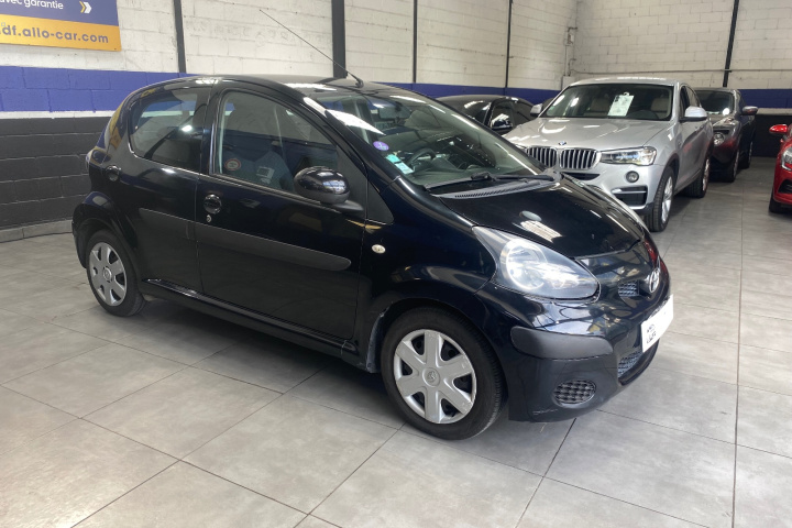 TOYOTA AYGO