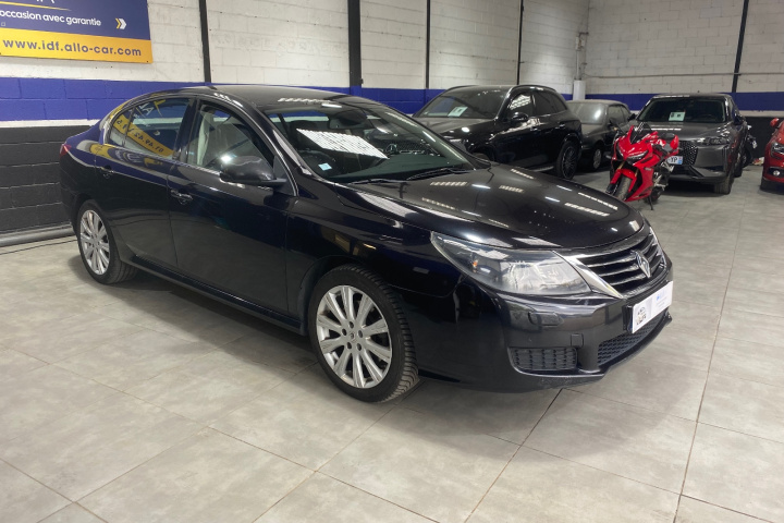 RENAULT LATITUDE