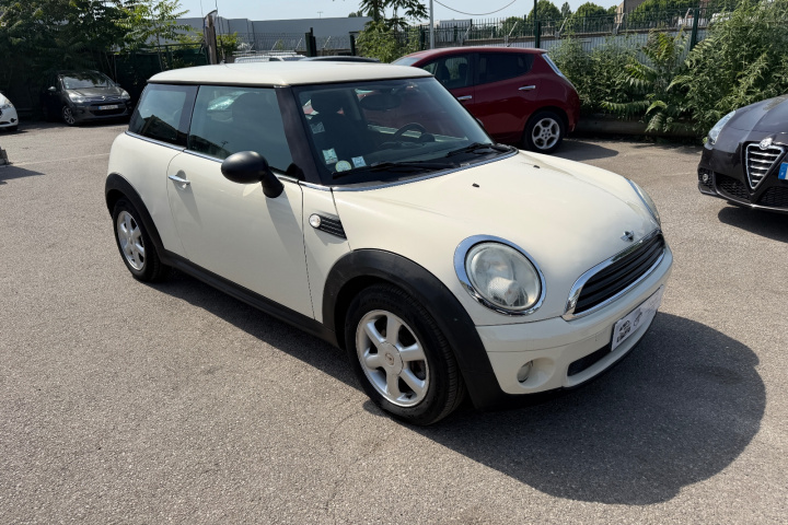 MINI HATCH R56