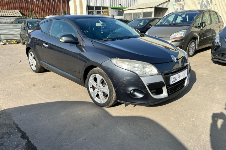 RENAULT MEGANE III COUPE